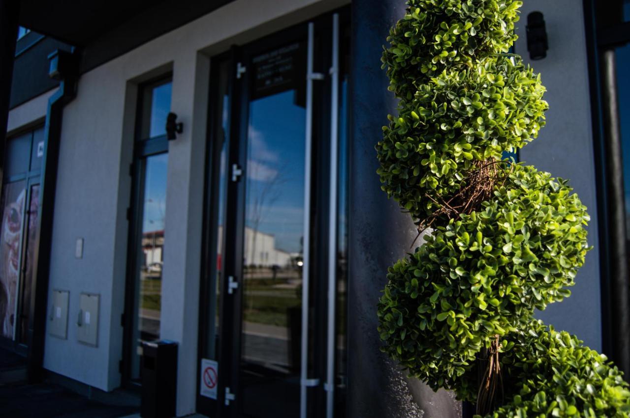 Hotel Ub Business & Wellness Exterior foto